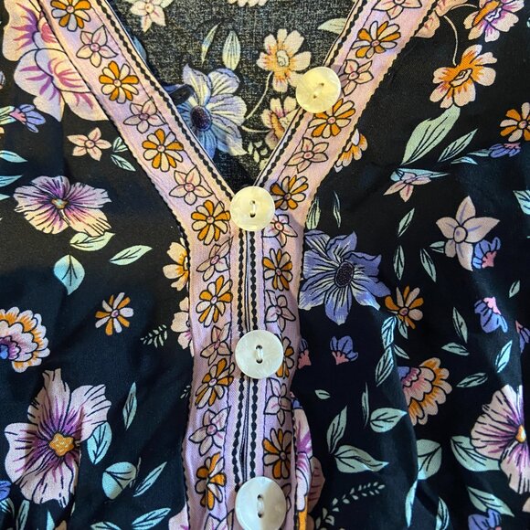 **CUPSHE** Mini Summer Dress V Neck A-Line Ruching Flared Sleeve Boho M - Picture 4 of 7